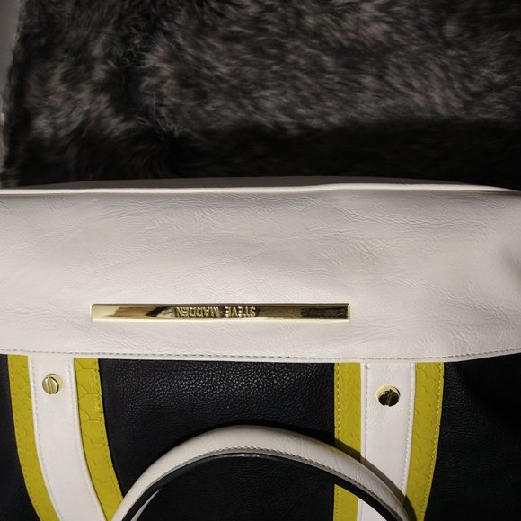 Steve Madden Medium Tri-Color Zip Top Tote - Picture 5 of 11